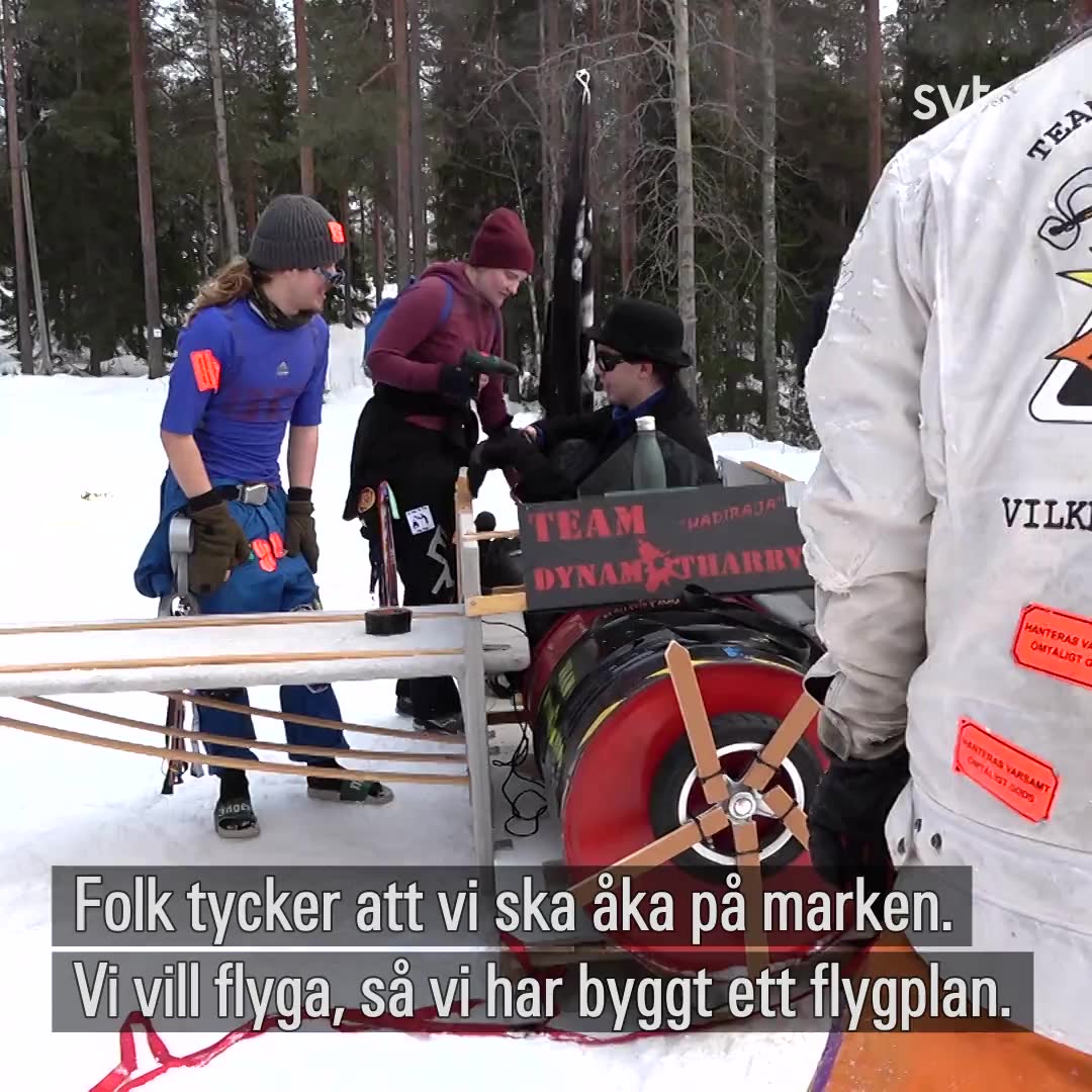 Se Luleåstudenternas galna ”pulkor”
